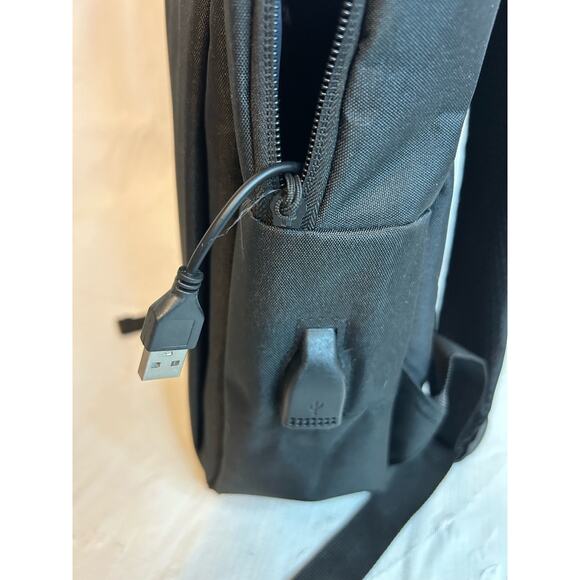 NWOT Black Charging Backpack 16" tall - Picture 2 of 3